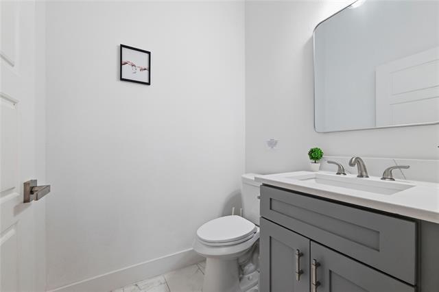 Building Photo - 2406 Merlin St