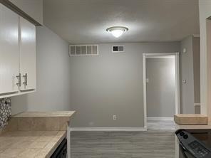 Building Photo - 845 Augusta Dr