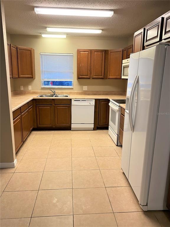 Building Photo - 2431 NW 4th Terrace