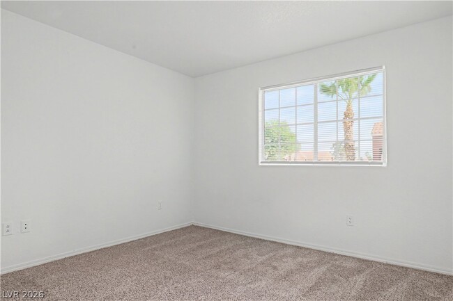 Building Photo - 4730 E Craig Rd