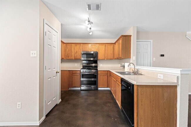 Building Photo - 284 Michaelis Rd