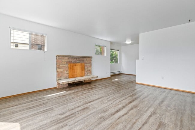 Building Photo - 5152
