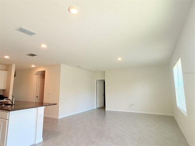 Building Photo - 5350 Pine Lilly Dr