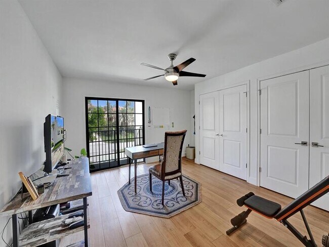 Building Photo - 4300 S Ocean Blvd