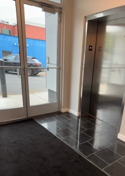 Passenger Elevator Located In Lobby Provided Access To Apartment Level - 271 Millburn Ave