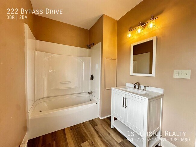 Building Photo - 222 Bypass Dr