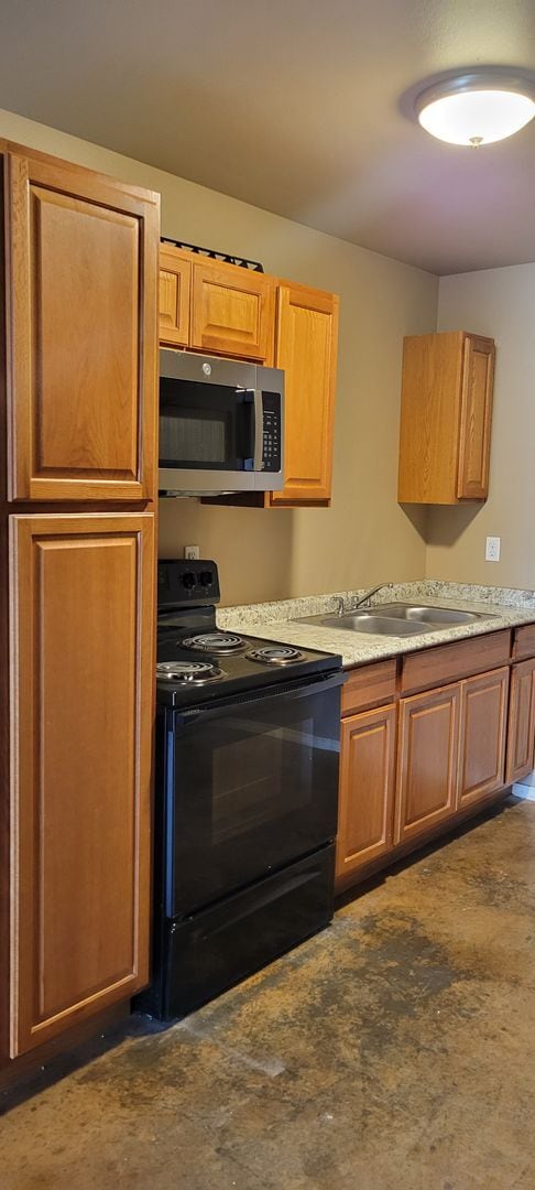 Building Photo - Newer Construction 2 bed/1 bath