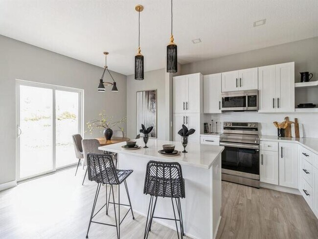 Building Photo - 15588 Rocklyn Place