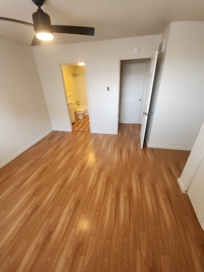 Building Photo - 1 Bedroom 1 Bath