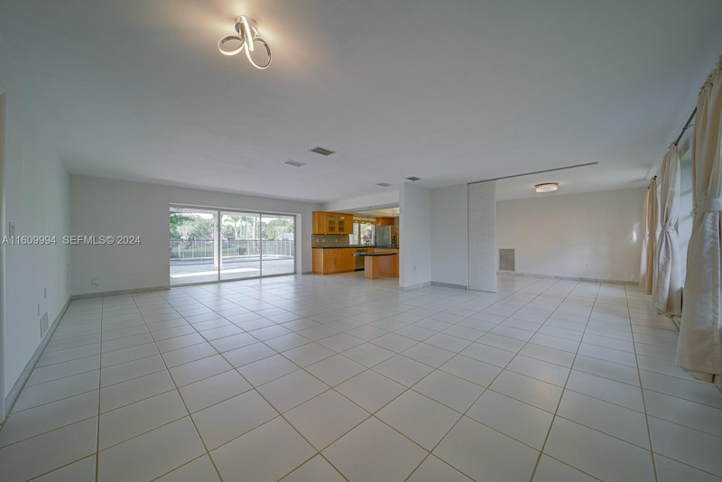 Building Photo - 7460 SW 109th Terrace