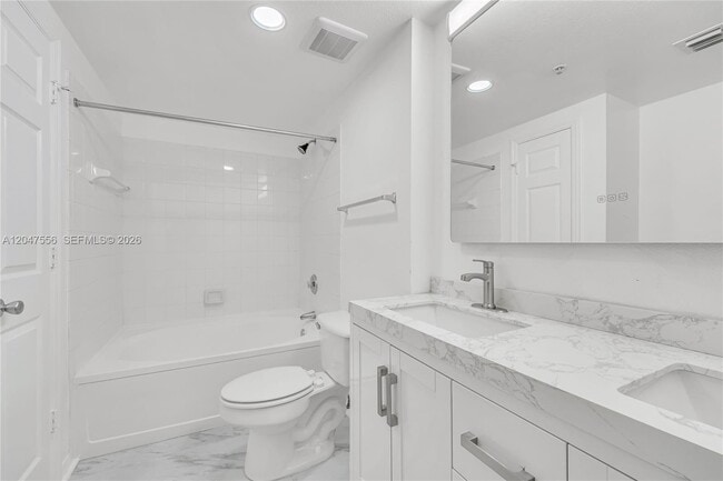 Building Photo - 215 SW 117th Terrace