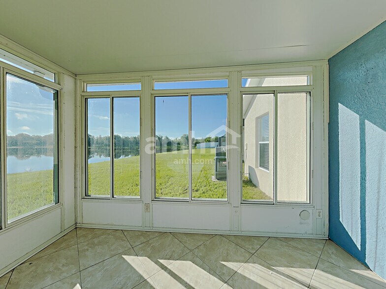 Building Photo - 11642 Tropical Isle Ln