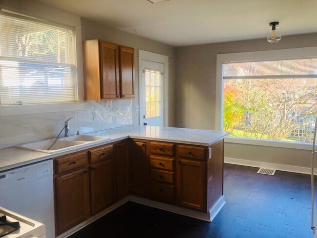 Kitchen and window - 6219 SW 21st Ave