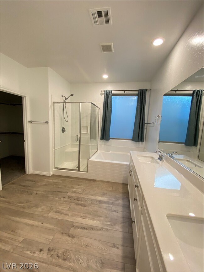 Building Photo - 3176 Fern Nook Ave