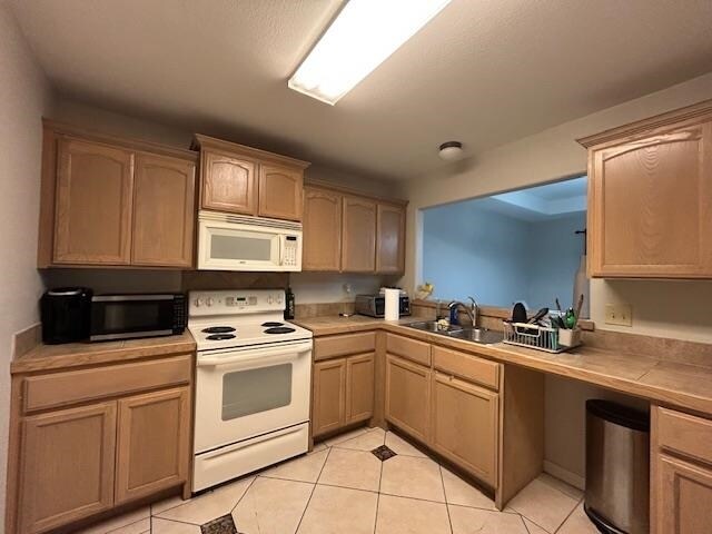 Building Photo - 9804 Cantera Ct