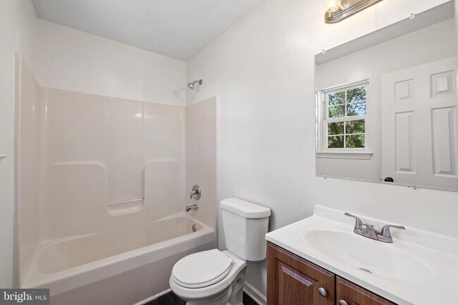 Building Photo - 345 Brown Ave