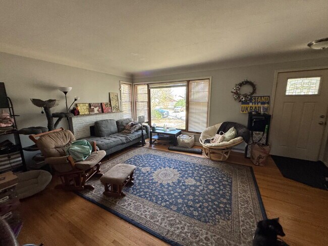 Building Photo - Charming 3-Bed Home with Finished Basement and huge backyard.