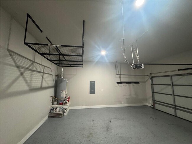 Building Photo - 500 Ryder St