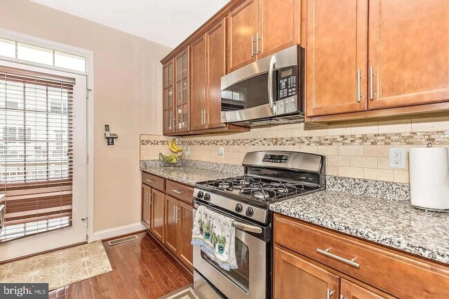 Building Photo - 11882 Country Squire Way