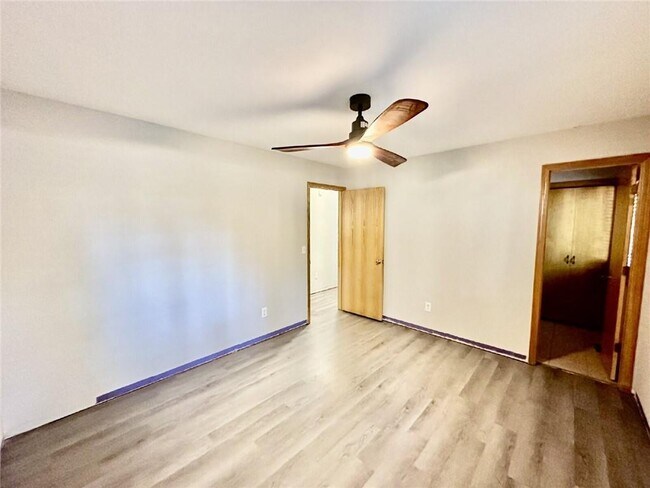 Building Photo - 25 N Cerney Ln