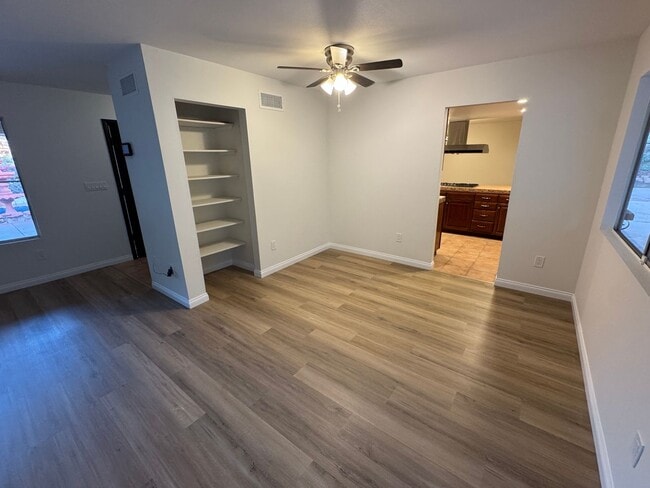 Building Photo - El Cajon Rancho Estate