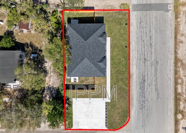 Building Photo - 318 W New Hampshire St