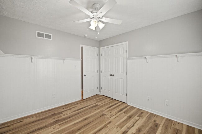 Building Photo - 1060 Butler Dr