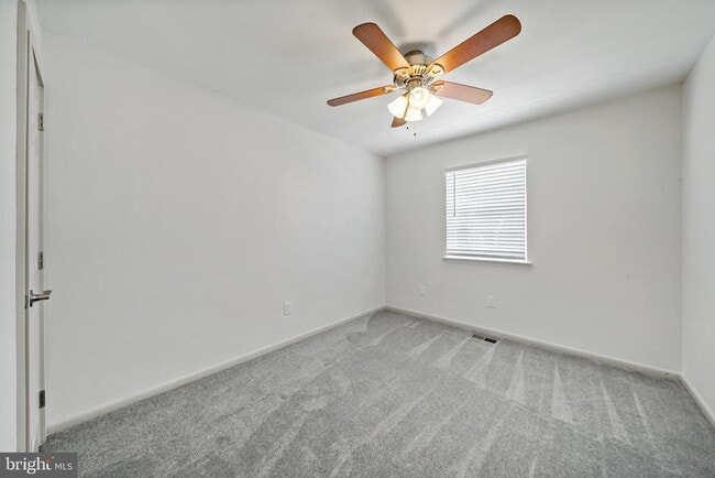 Building Photo - 172 Kenton Dr