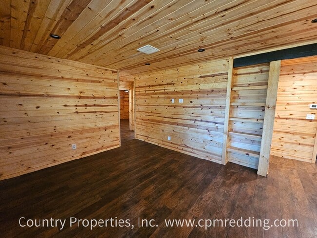 Building Photo - 13477 Oak Run Rd