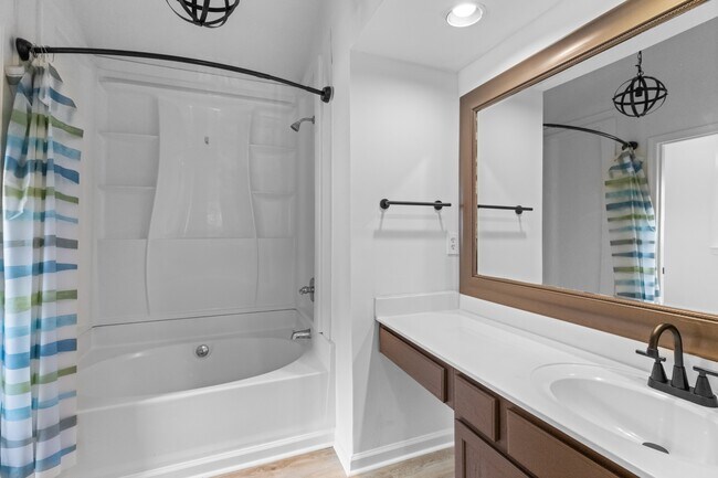 Building Photo - 6649 Speight Cir