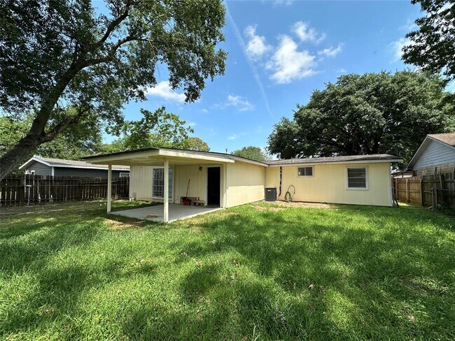 Building Photo - 10238 Torrington Ln