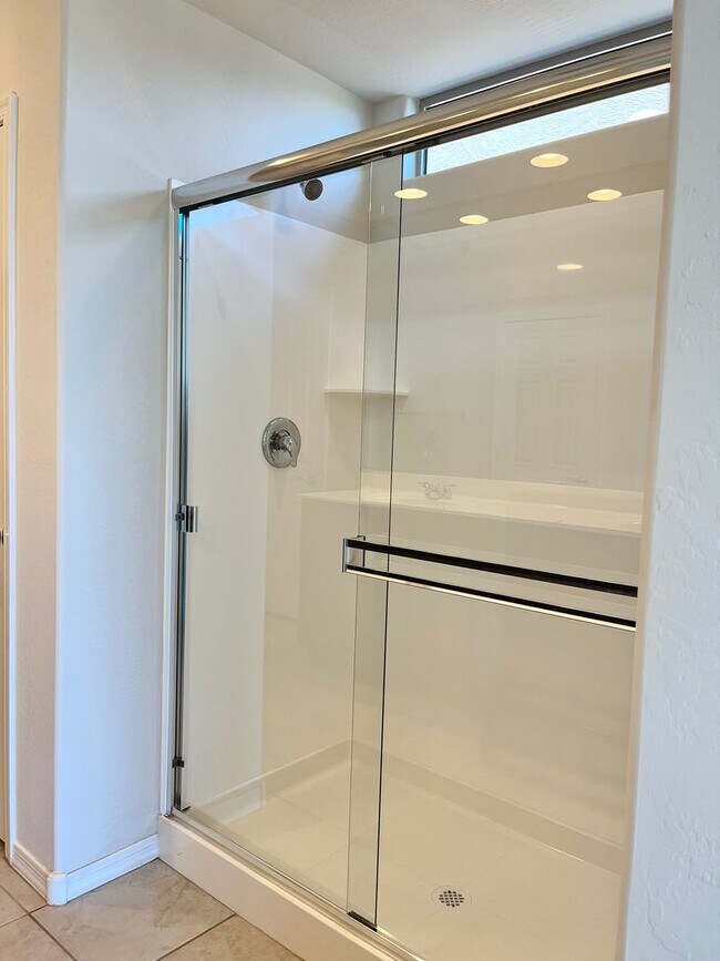 Building Photo - Home in Litchfield Park at Canyon Views! 2 MASTER SUITES!