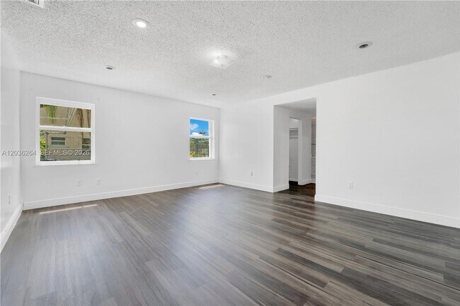 Building Photo - 15241 SW 150th St