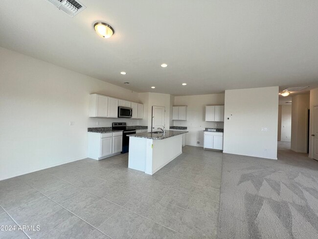 Building Photo - 2449 E Alonso Dr