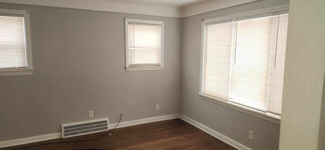 Building Photo - 11776 Rossiter St