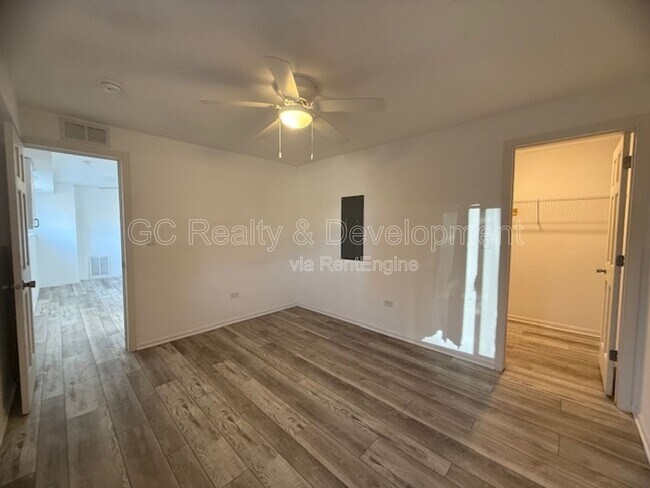 Building Photo - 284 W Windsor Terrace