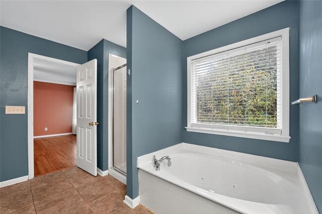 Building Photo - 605 Lofty Ln