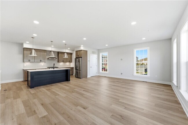 Building Photo - 227 Oliver Wy