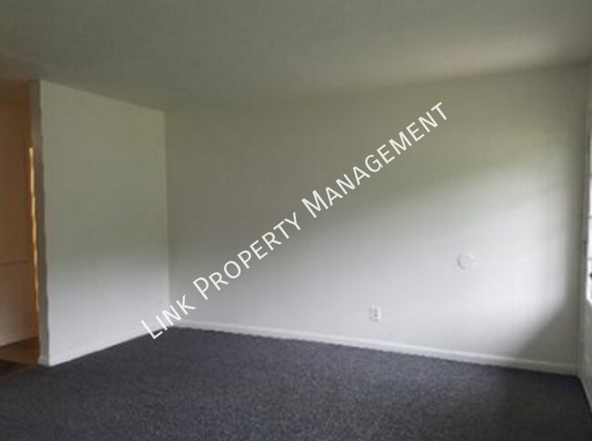 Building Photo - 4702B Murray Lake-