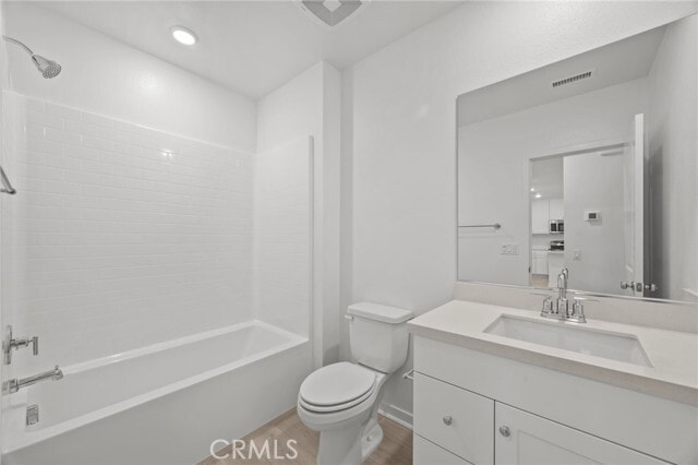 Building Photo - 980 N Tangent Privado