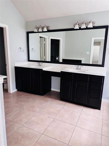 Building Photo - 504 Hummingbird Dr