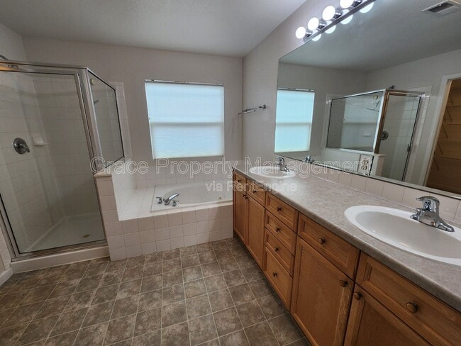 Building Photo - 4731 Lucca Dr