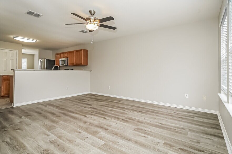 Building Photo - 2232 Southway
