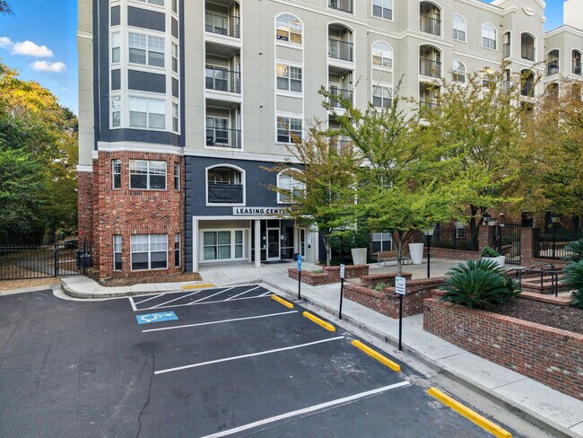 Building Photo - 590 James Maxwell Rd