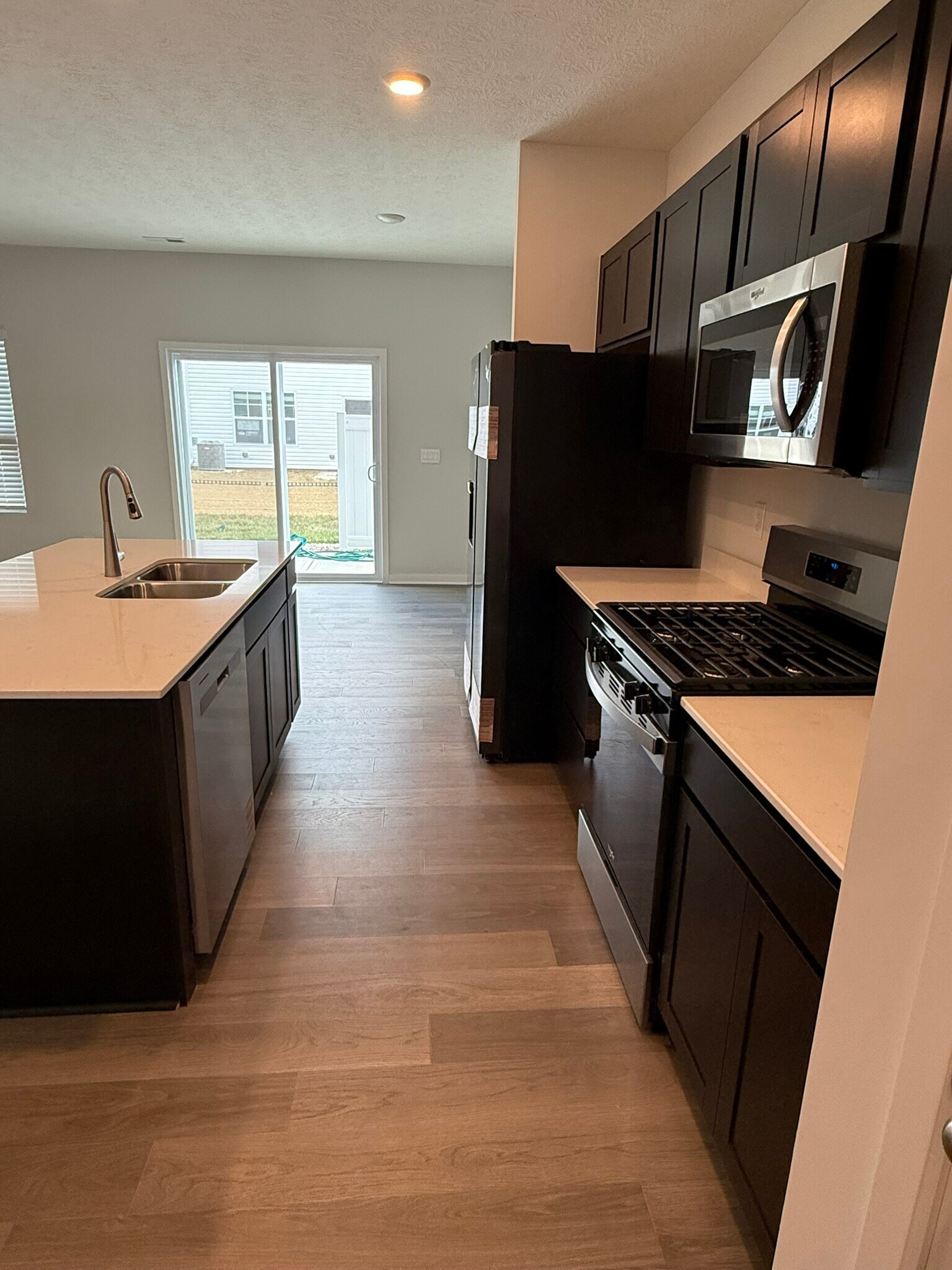 Kitchen - 6361 Darby Plains St