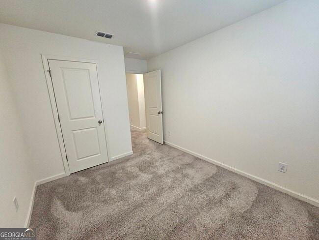 Building Photo - 2662 Toucan Wy