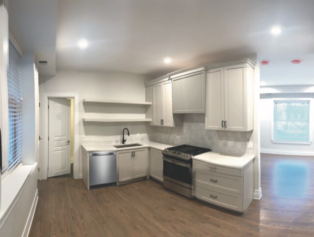 Building Photo - 2539 W Iowa St