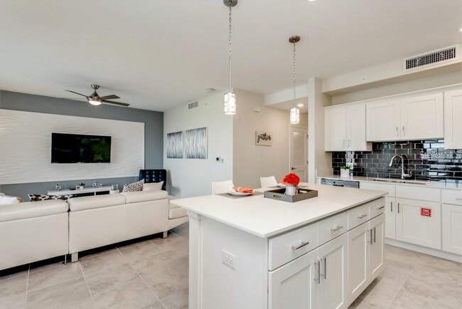 Building Photo - 3111 Paradox Cir