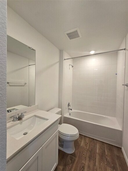 Building Photo - 352 San Juan Trl