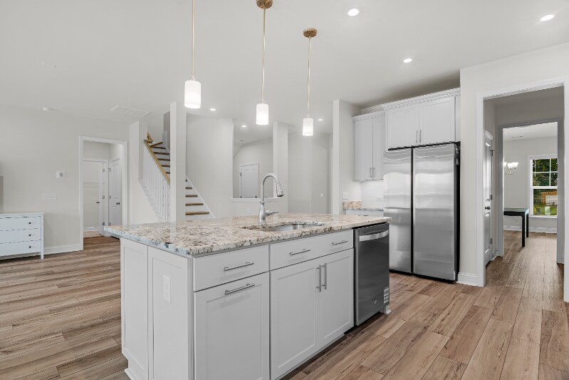 Building Photo - 340 Dendron Dr